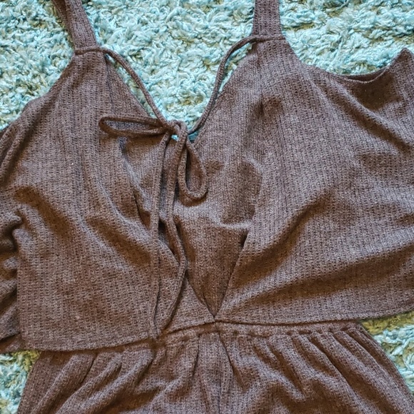 NWOT Charcoal Cold Shoulder Romper Sz S - Picture 5 of 8